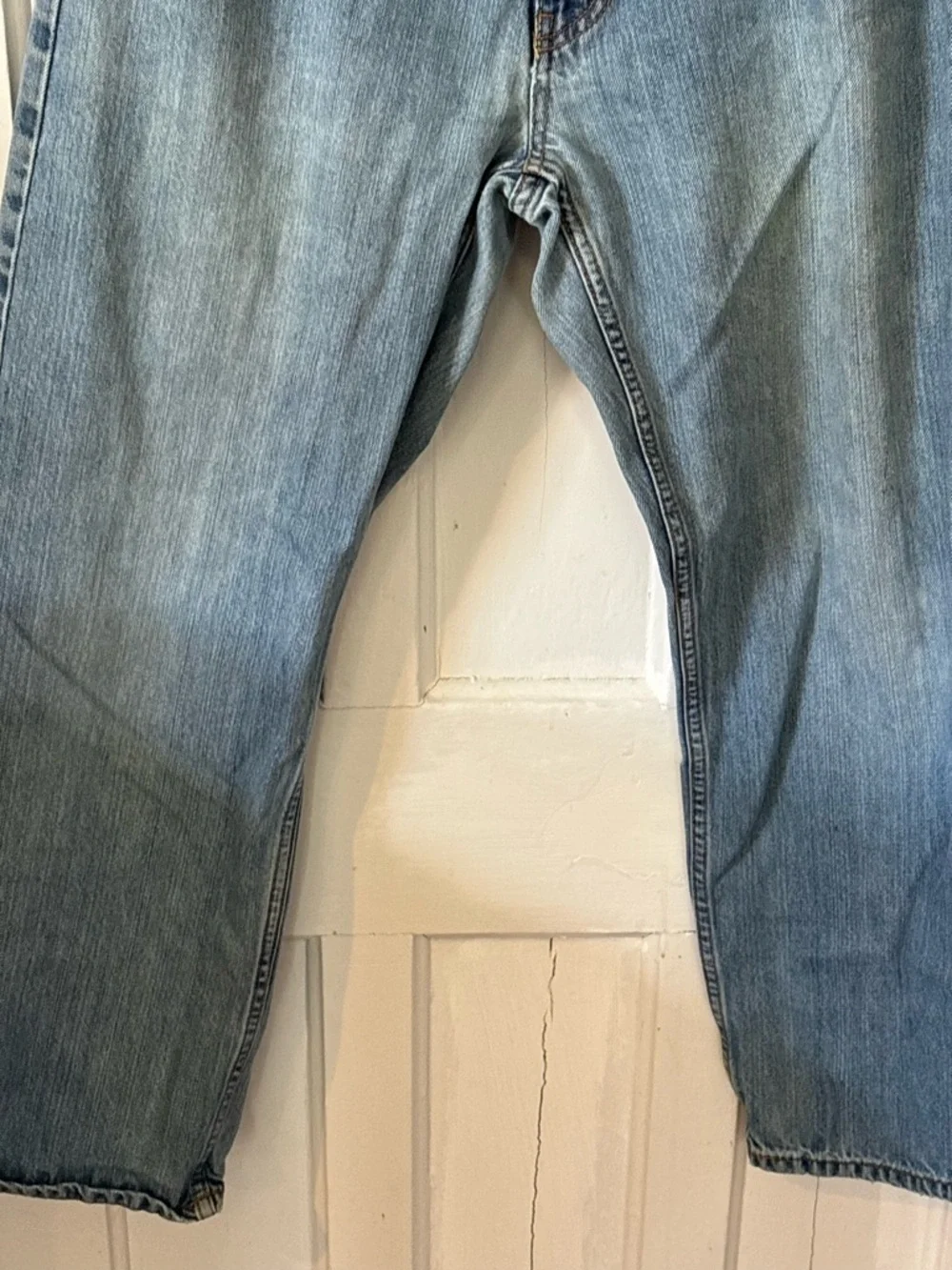 Levis relaxed light